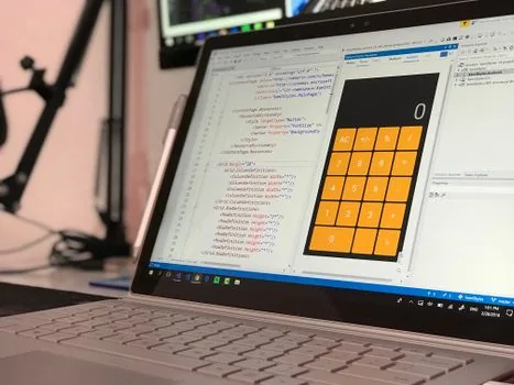 close-up of smartphone authenticator code next to laptop login screen and handwritten checklist, bright practical technology tutorial photo, no brand logos | OTP 코드와 로그인 화면을 함께 확인하는 장면